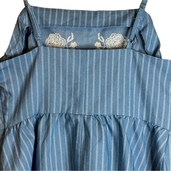 Harper Heritage Francesca’s Blue White Embroidered Baby Doll Tank Size Small NWT - Picture 7 of 11